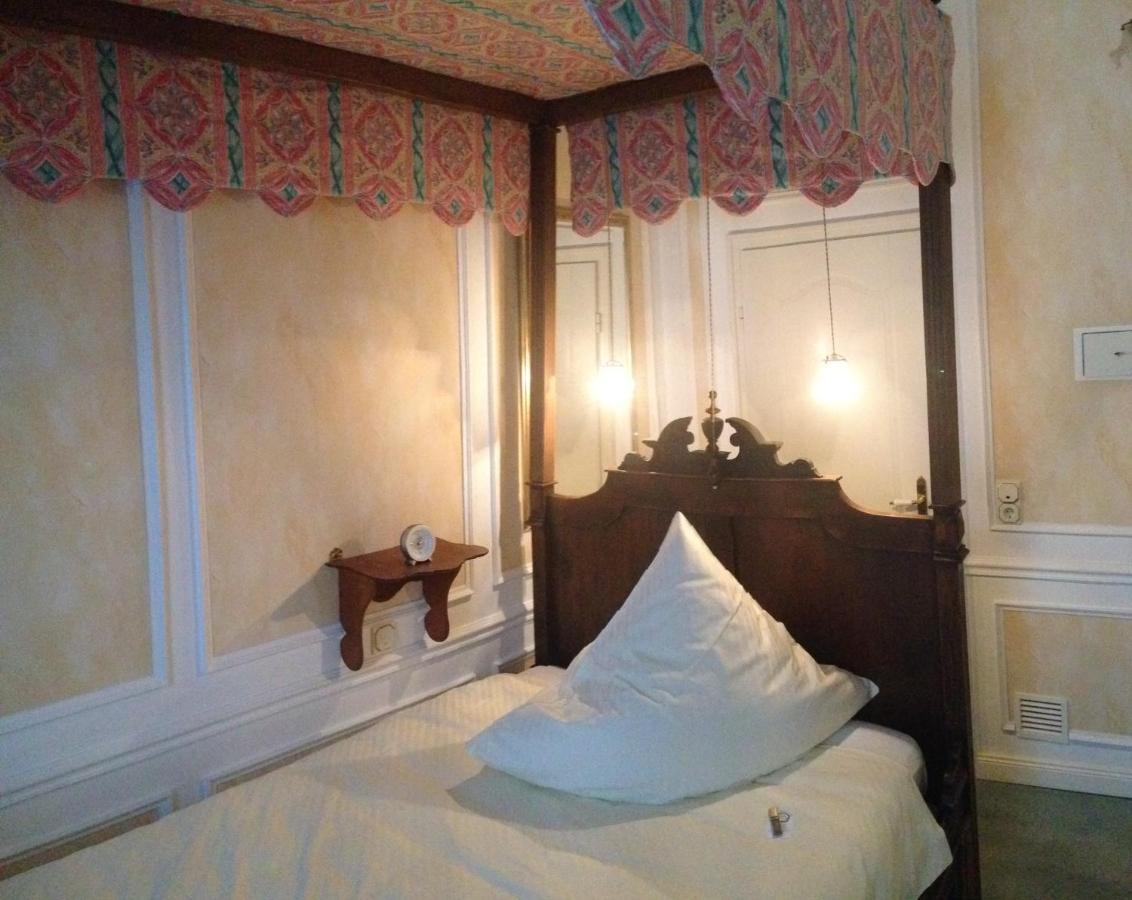 Hotel Goldener Loewe Kevelaer Esterno foto